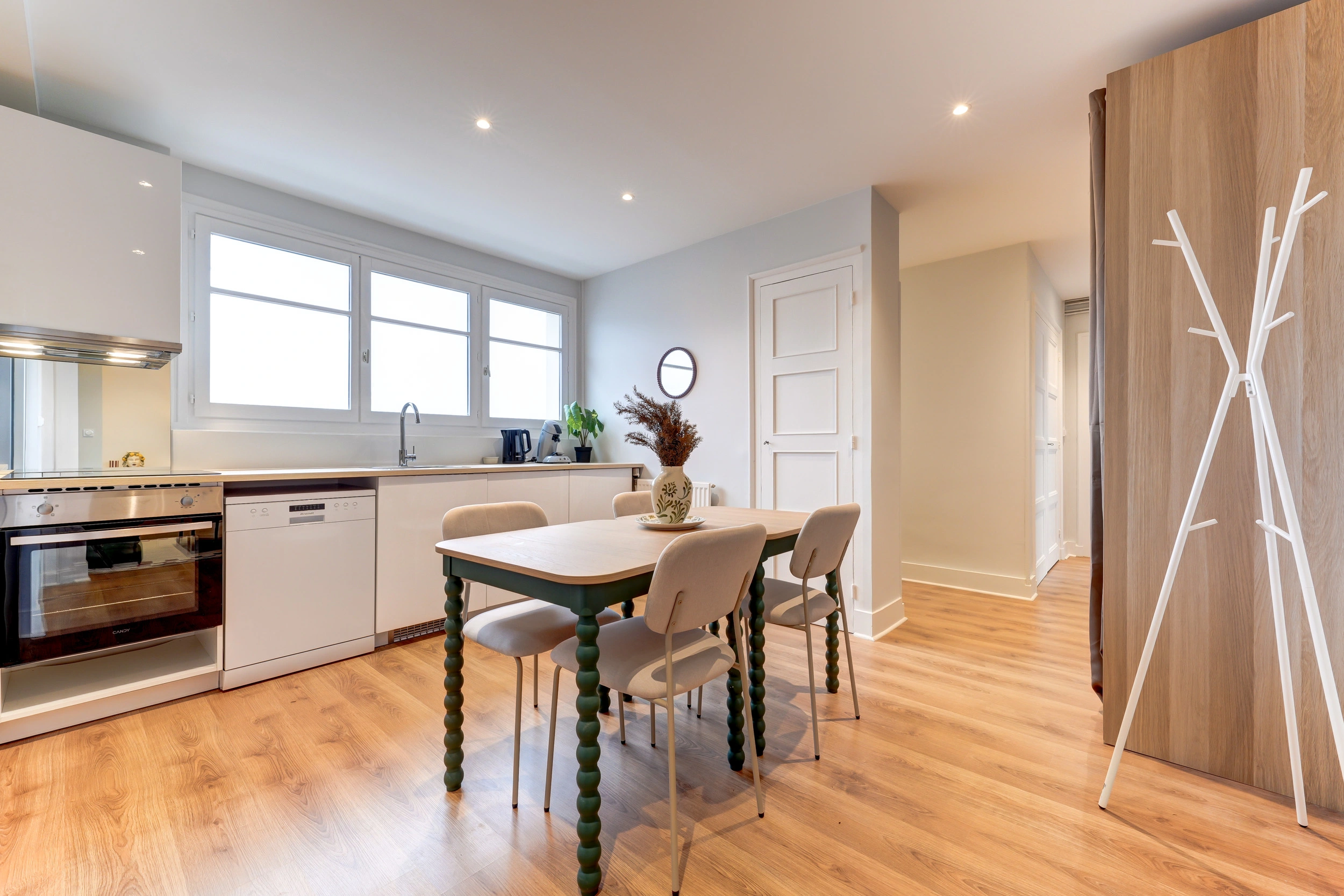 Cuisine rénovée par Catanéo